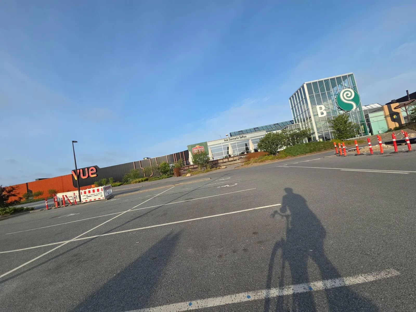 Mapillary-Foto in der Nähe von Jensens Bøfhus Rosengårdscentret