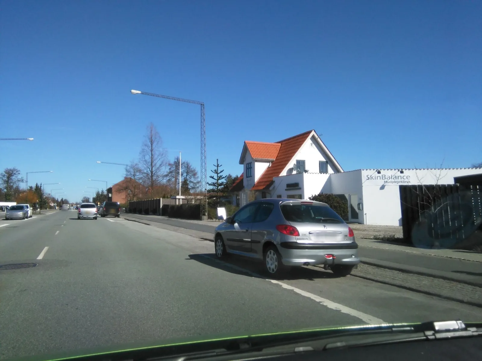 Mapillary-Foto in der Nähe von Inomi Sushi