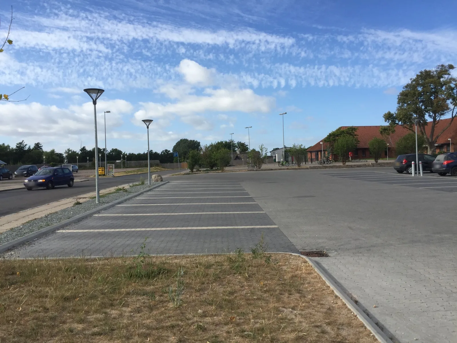 Mapillary-foto nær kaffebar og keramik