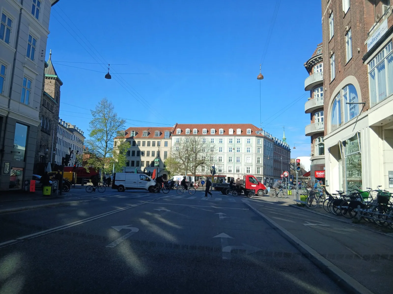 Mapillary-foto nær Delphine