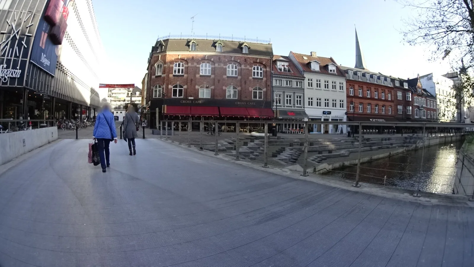 Mapillary-Foto in der Nähe von Joe & The Juice