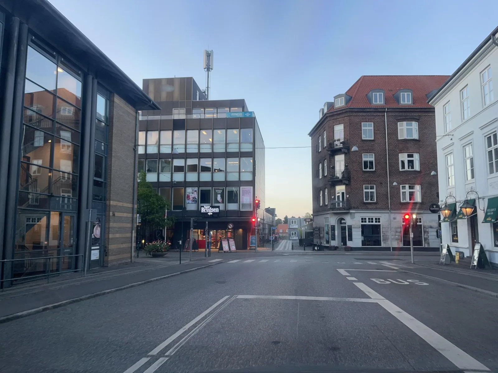 Mapillary-foto nær Sakeya Sushi og Bar
