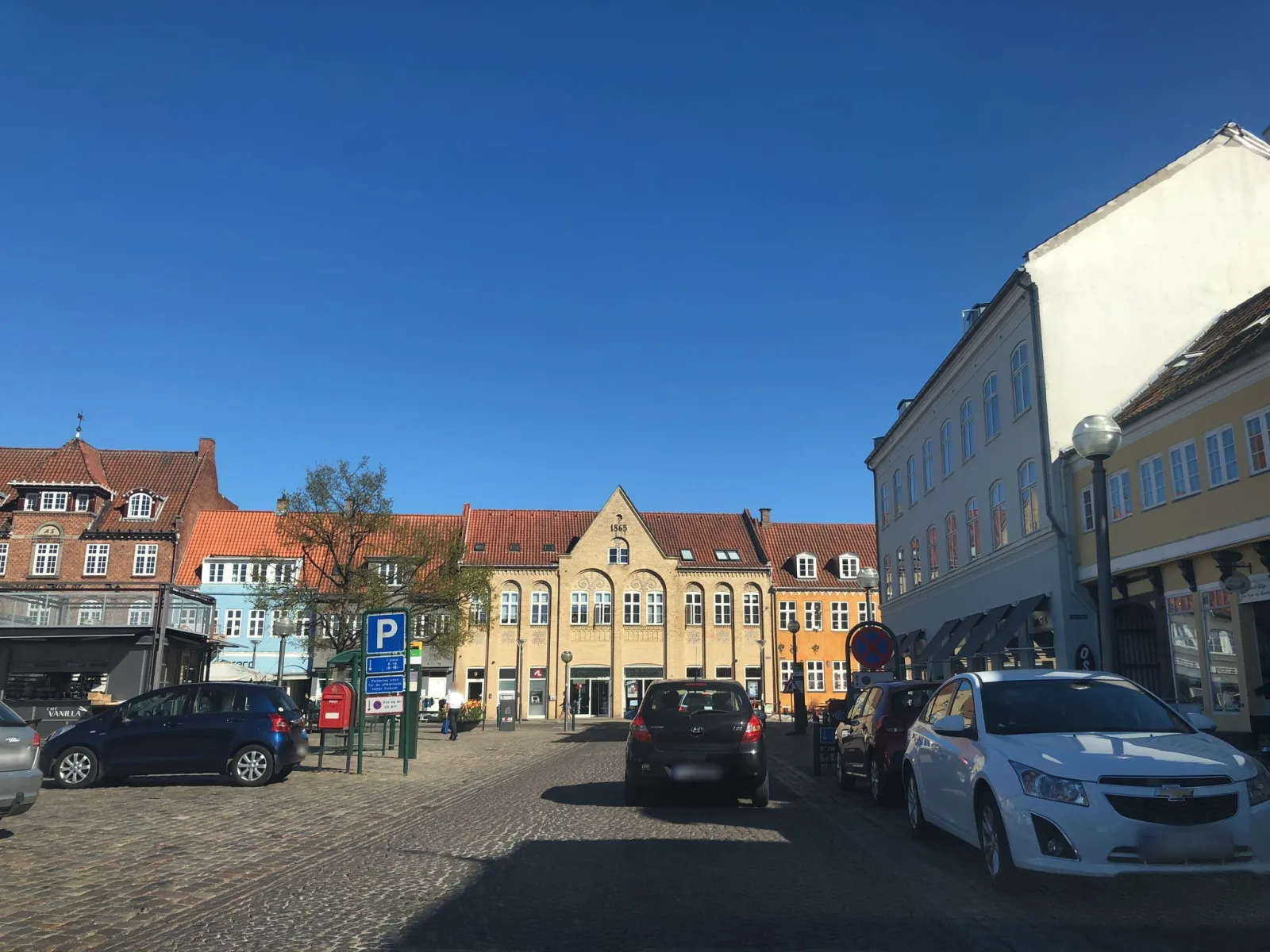 Mapillary-Foto in der Nähe von Sannes Desserter