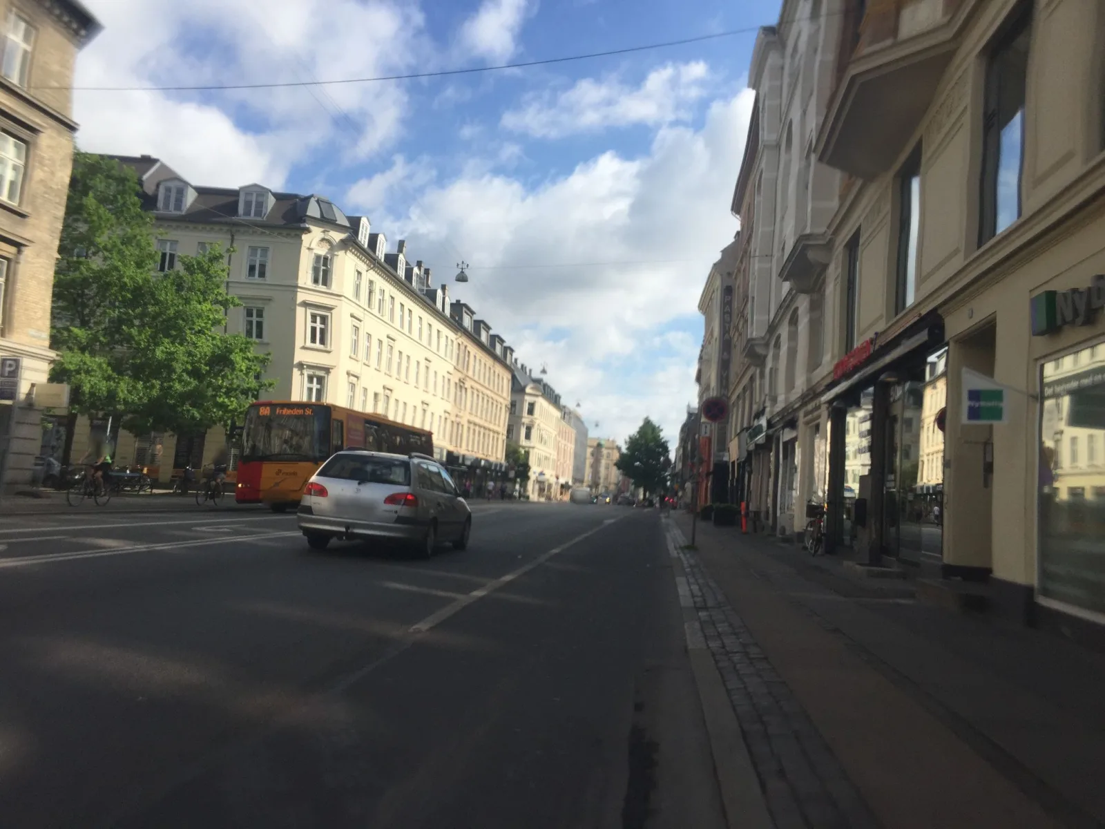 Mapillary-Foto in der Nähe von Destemino Pizza Kebab