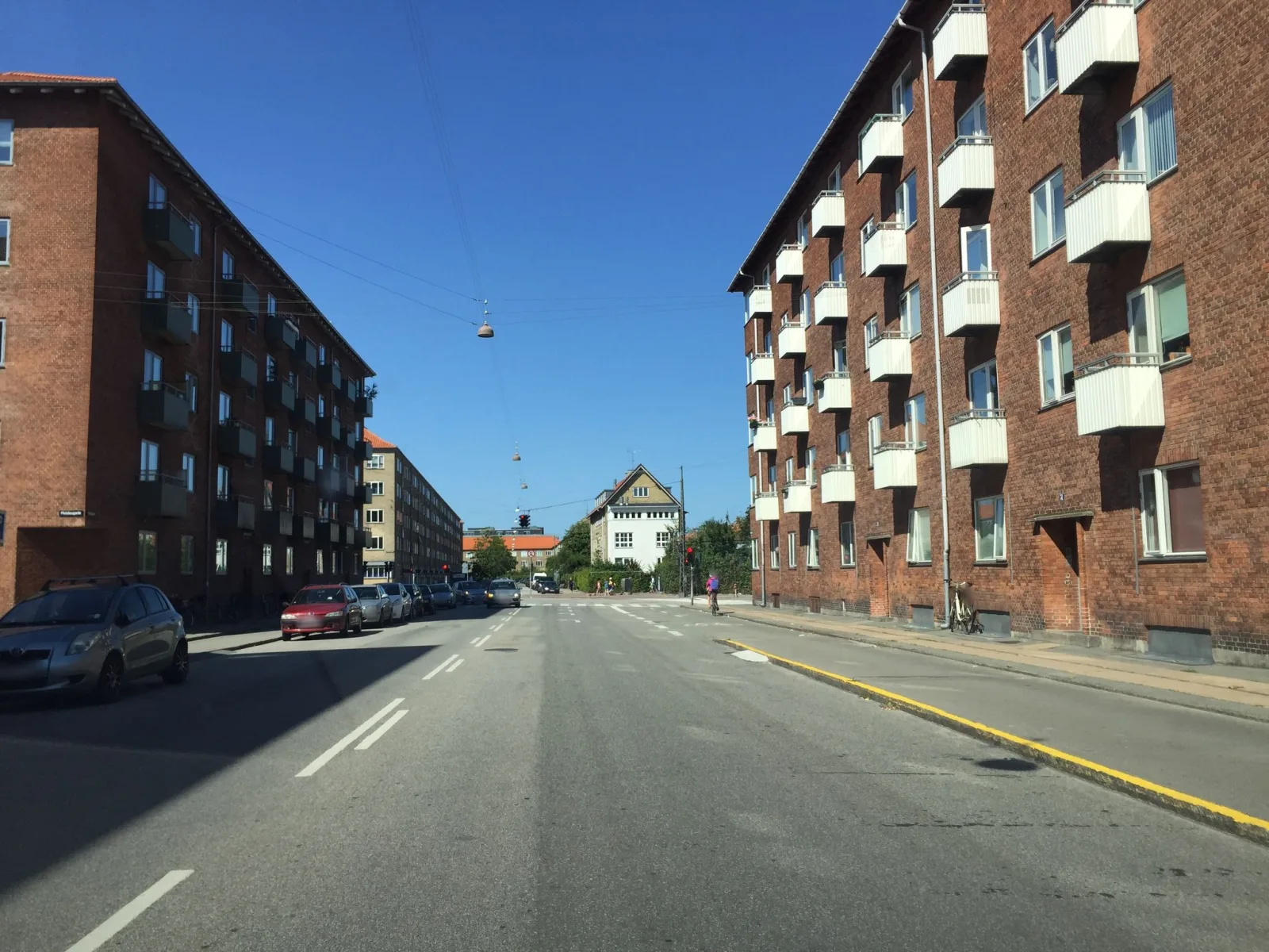 Mapillary-Foto in der Nähe von Diegos Pizzaria og Grill