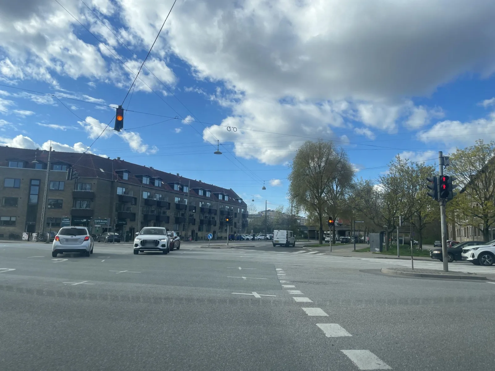 Mapillary-Foto in der Nähe von Dilans Pizza