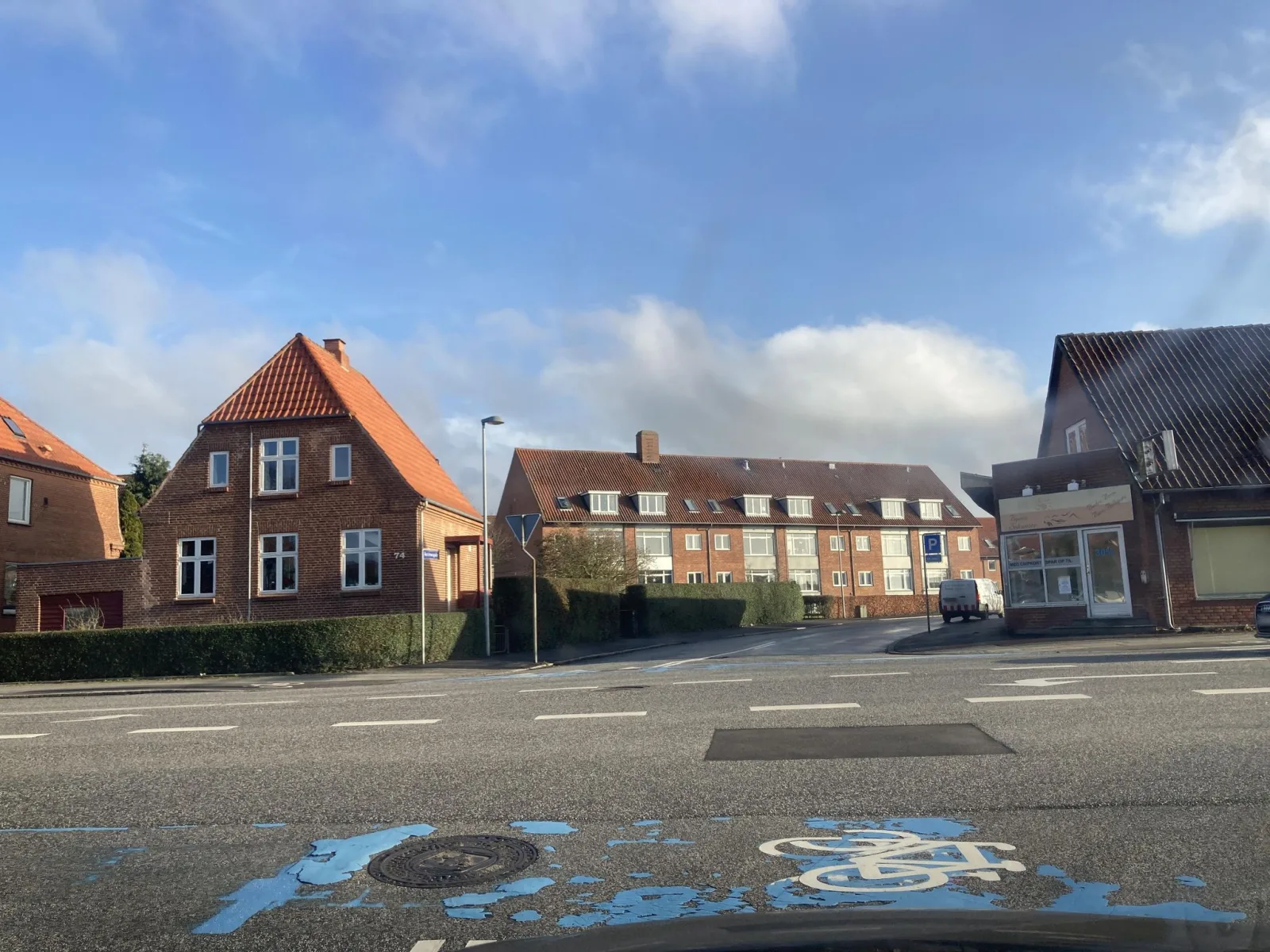 Mapillary-Foto in der Nähe von Solopizza og Kebaphause