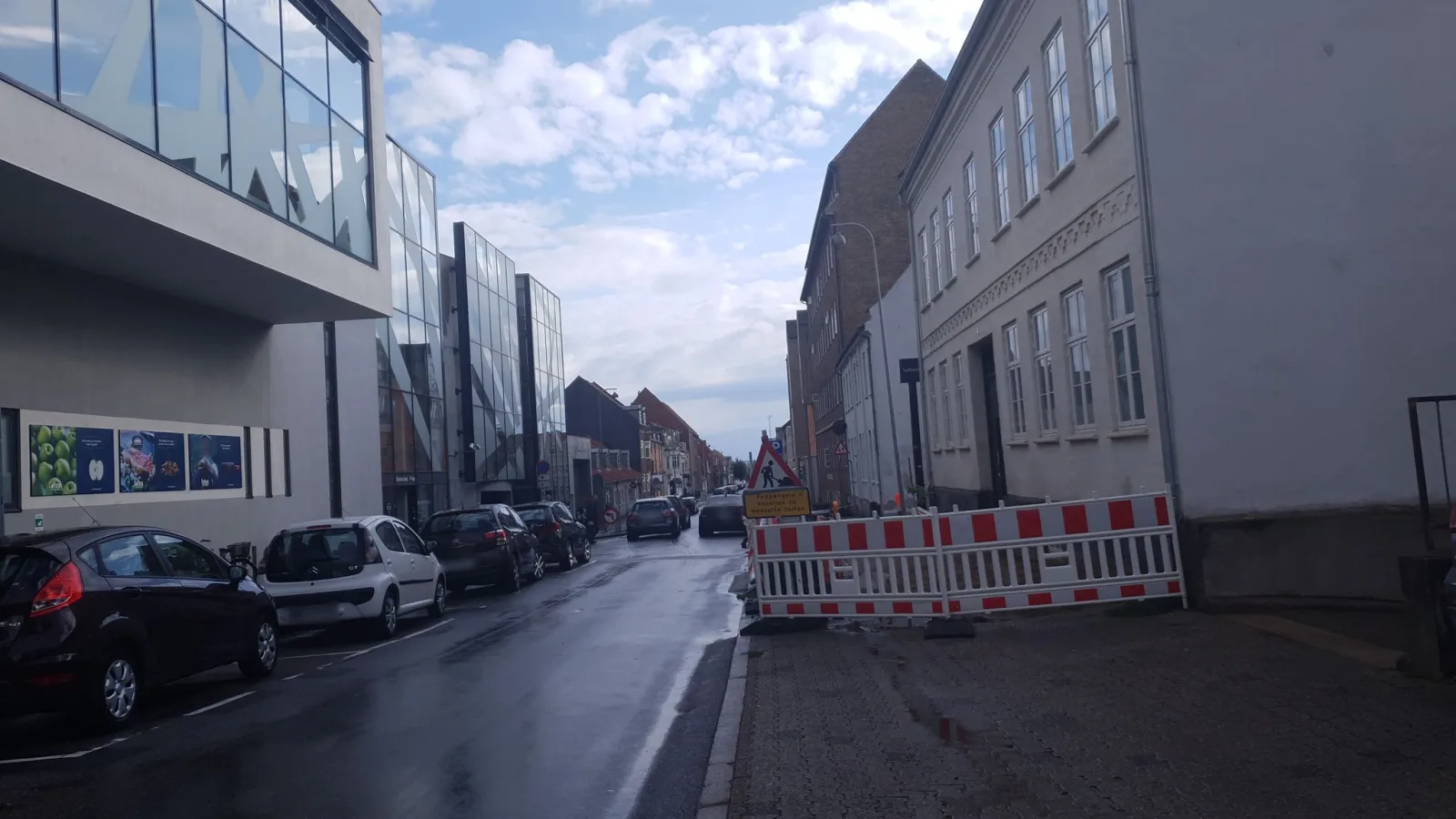 Mapillary-Foto in der Nähe von Kurts kaffebar