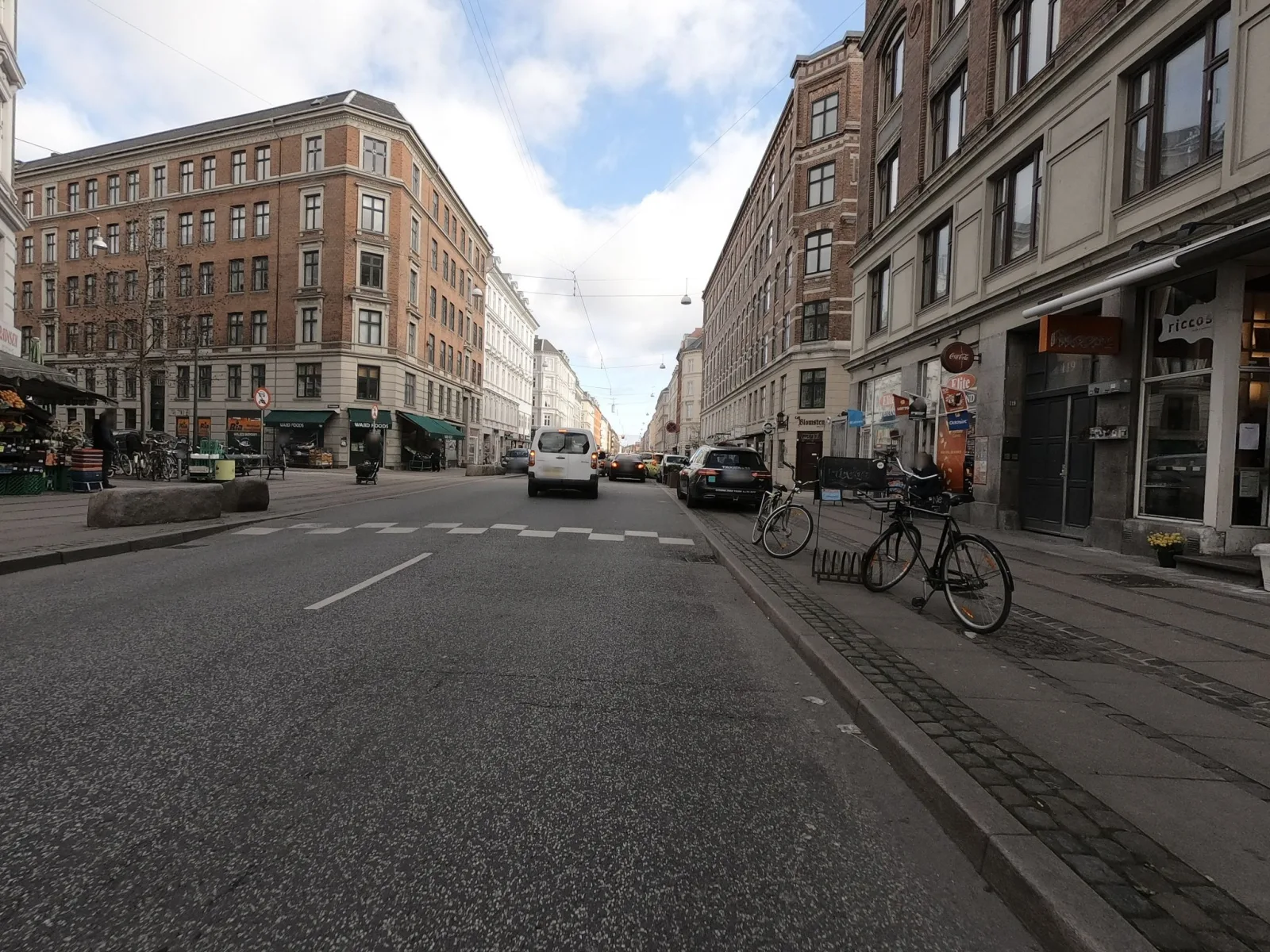 Mapillary-foto nær Dünyam Shawarma House