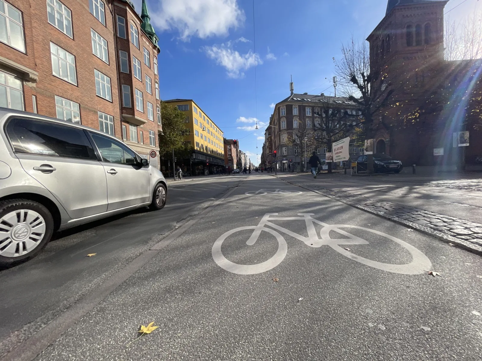 Mapillary-Foto in der Nähe von Durum Bar 2200