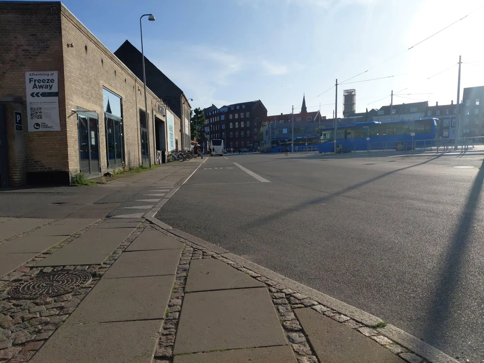 Mapillary-Foto in der Nähe von Kung Fu