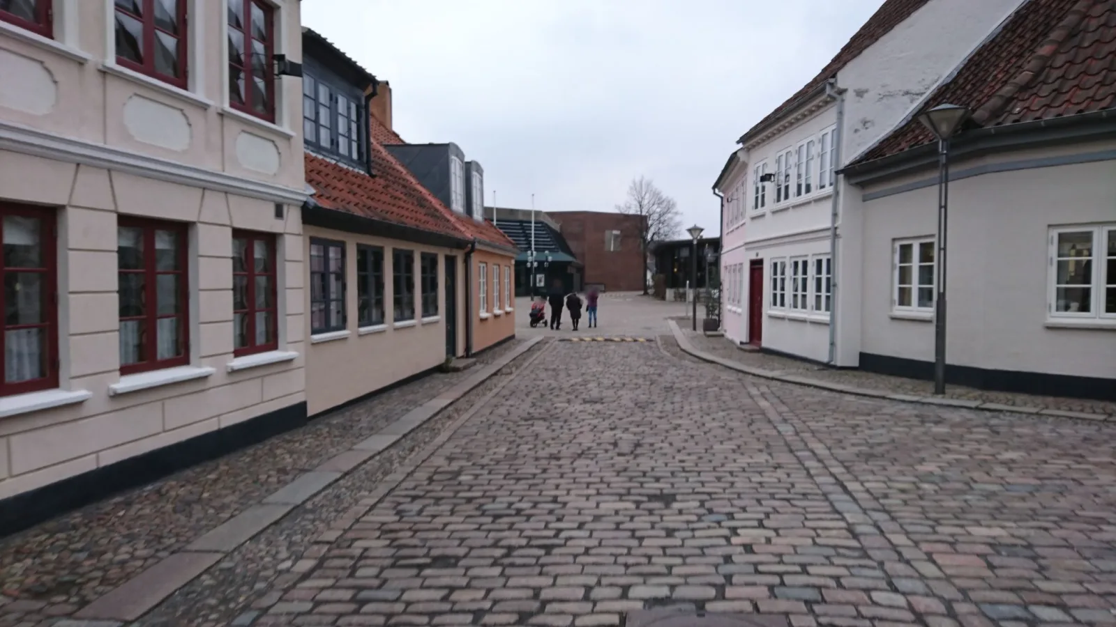 Mapillary-Foto in der Nähe von Lindetræet