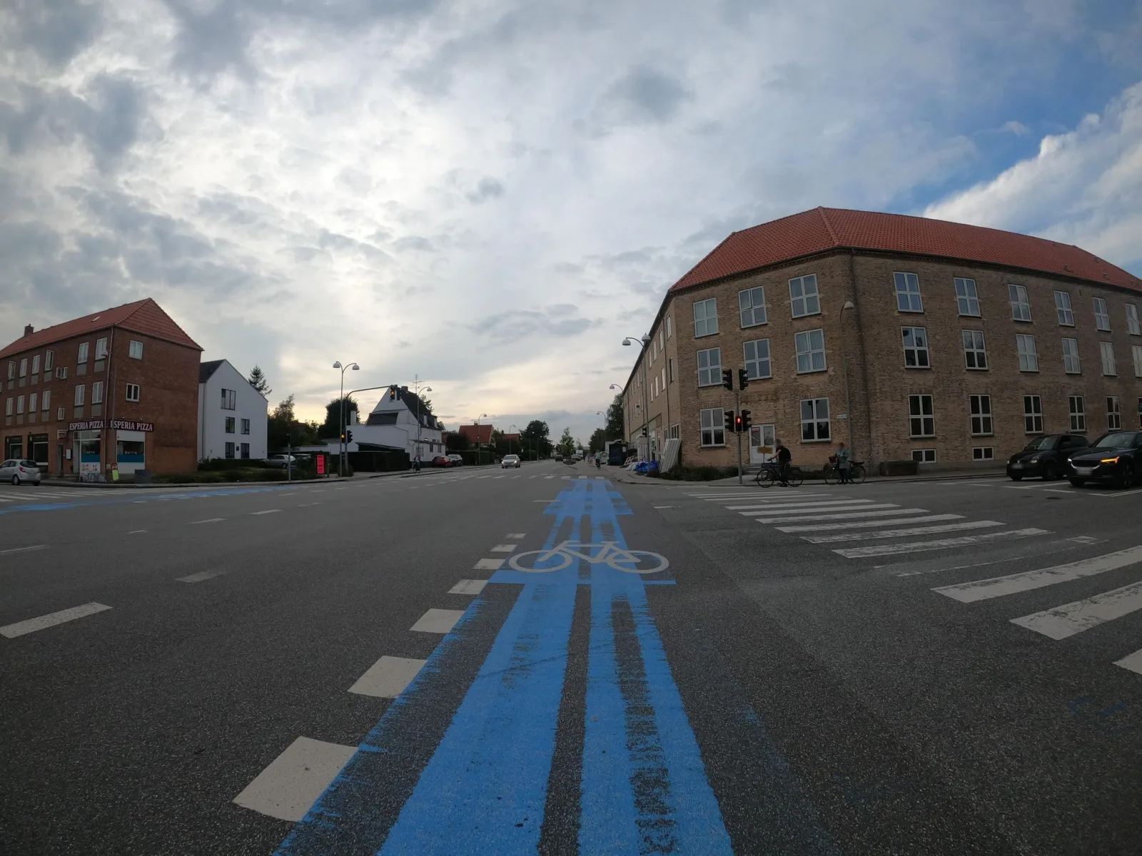 Mapillary-Foto in der Nähe von Esperia Pizza Bar
