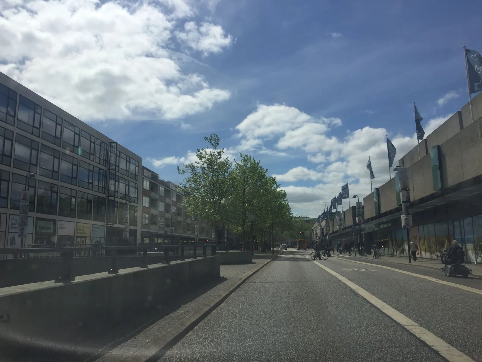 Mapillary-Foto in der Nähe von Espresso House