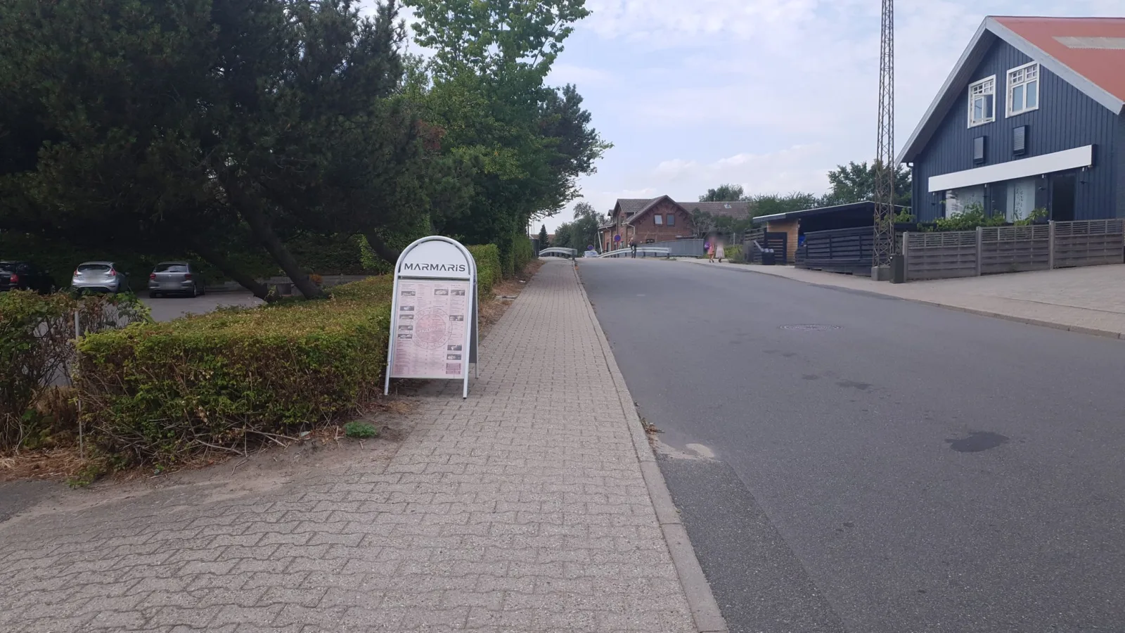 Mapillary-Foto in der Nähe von Marmaris Kebab og Pizza