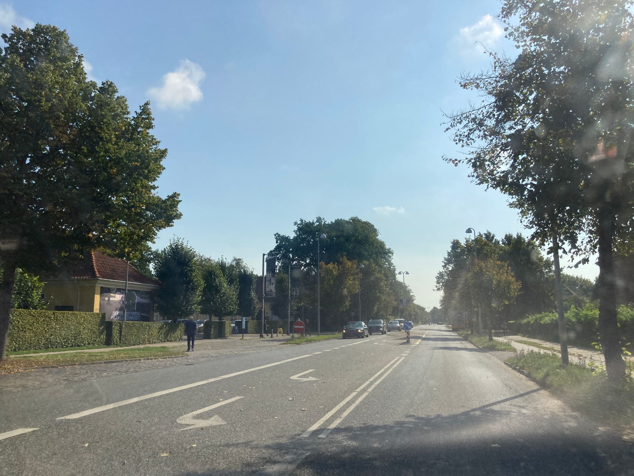 Mapillary-Foto in der Nähe von Classic Car House
