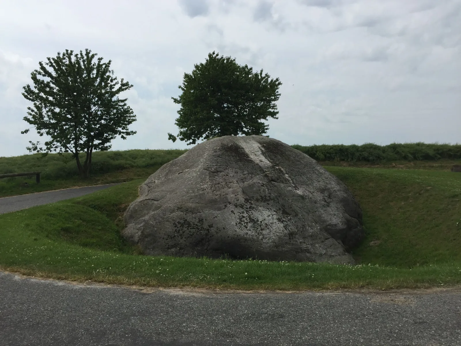 Mapillary-foto nær Damestenen