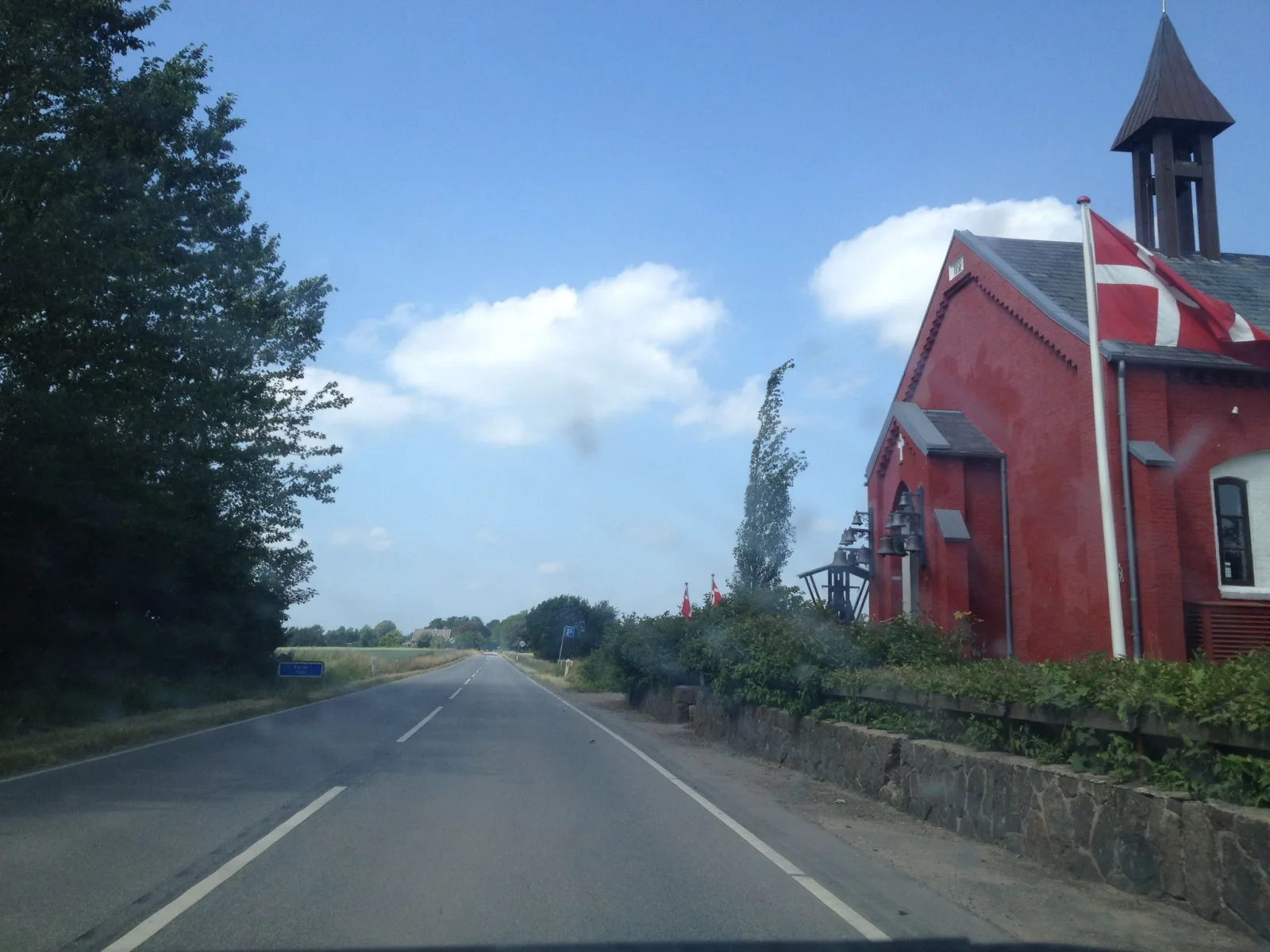 Mapillary-Foto in der Nähe von Dansk Klokkemuseum, Over Lerte Kirke