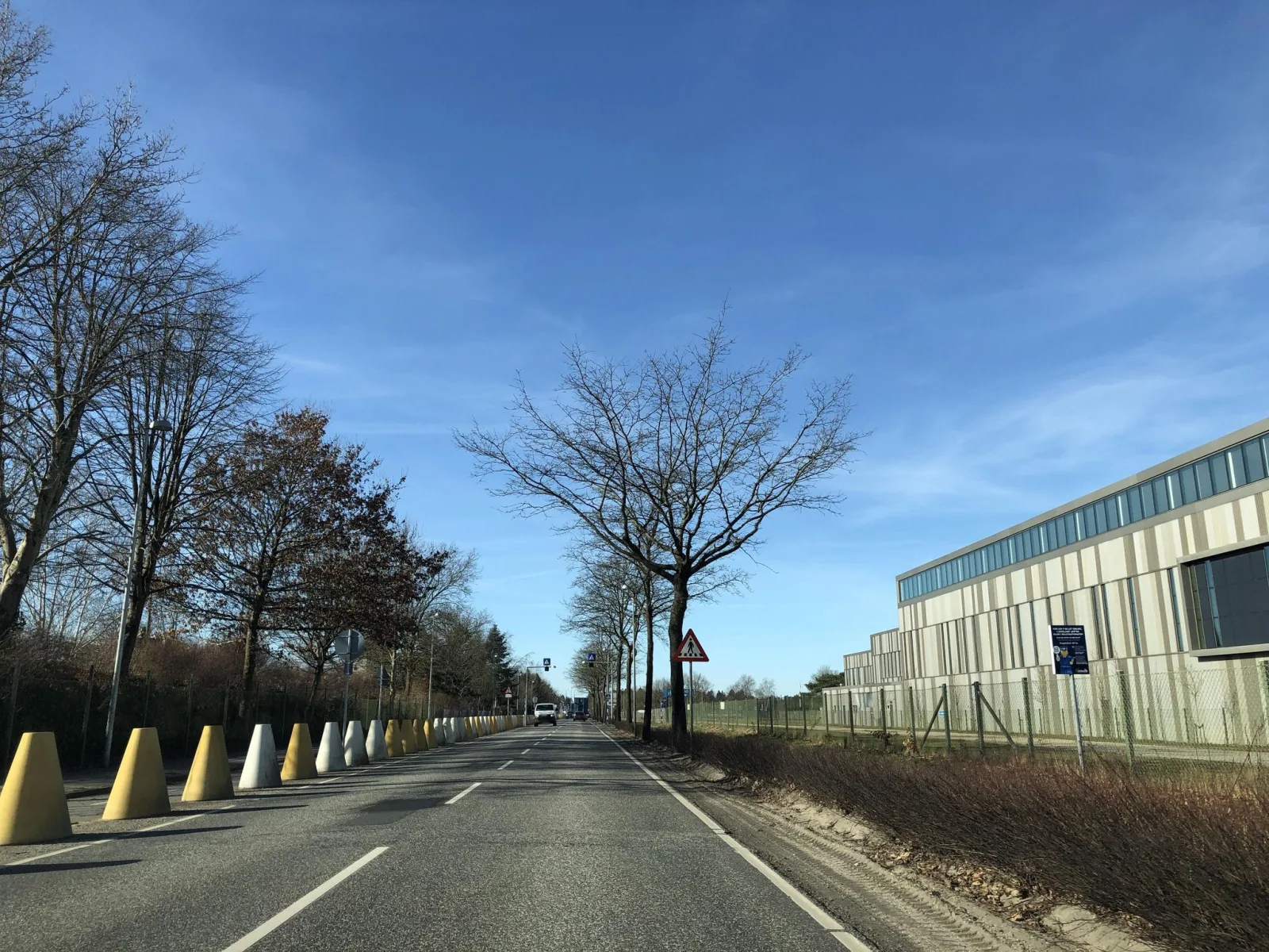 Mapillary-Foto in der Nähe von Frog Hopper