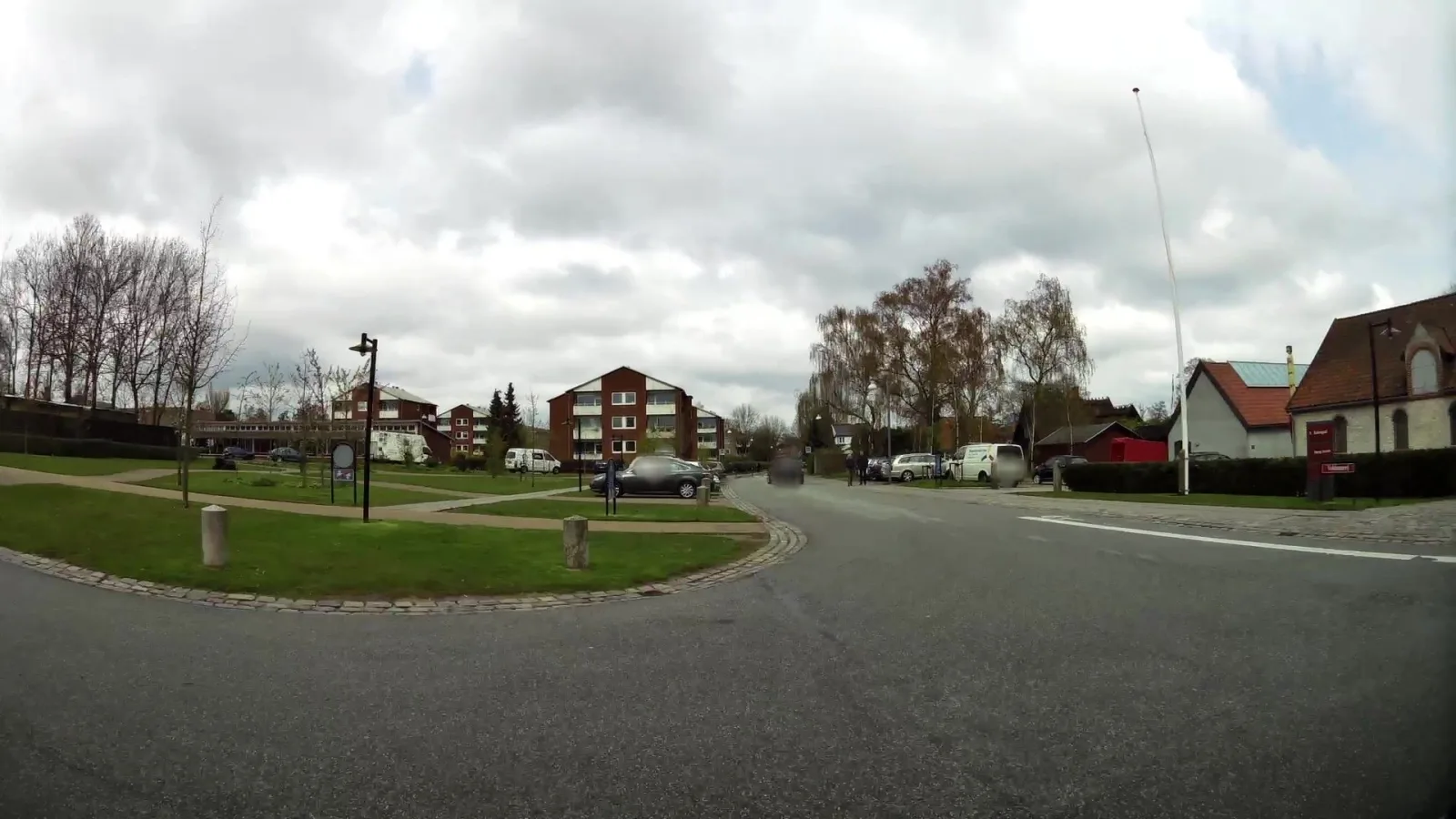 Mapillary-Foto in der Nähe von Henry Heerup Museum