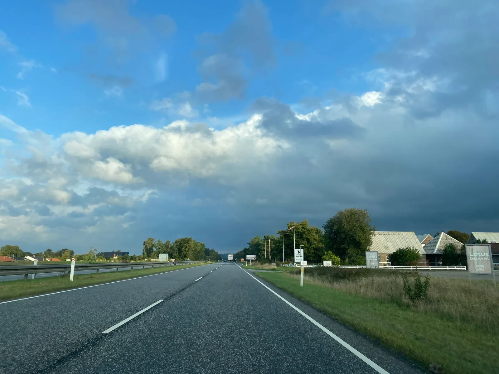 Mapillary-foto nær Lotus