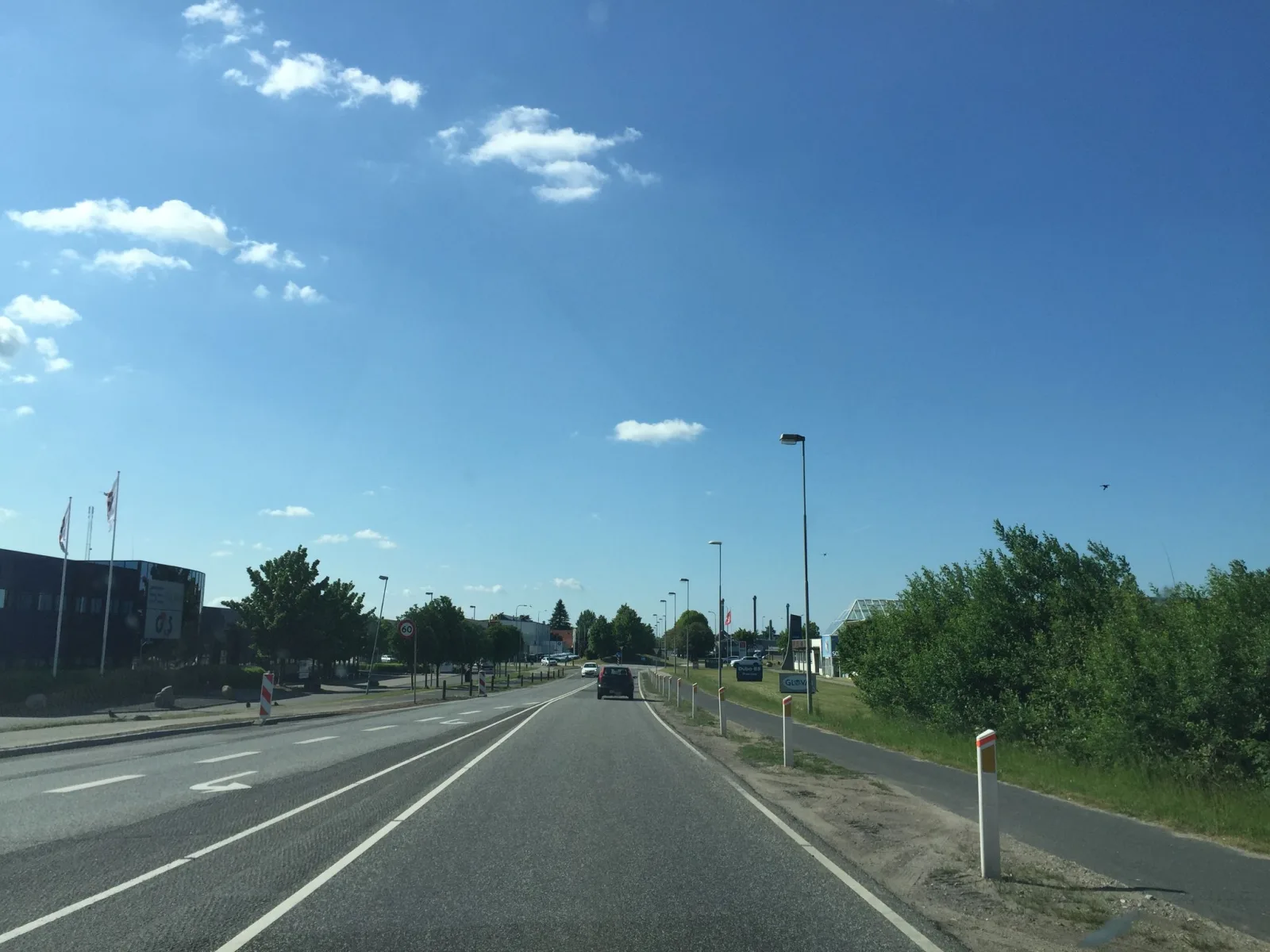 Mapillary-foto nær McDonald's