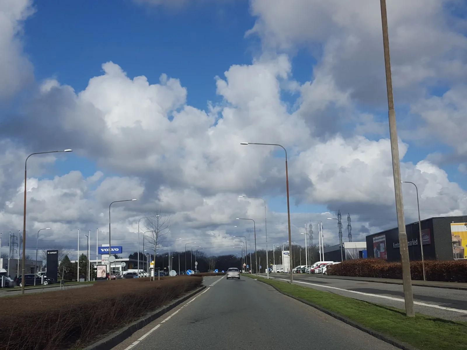 Mapillary-Foto in der Nähe von McDonald's