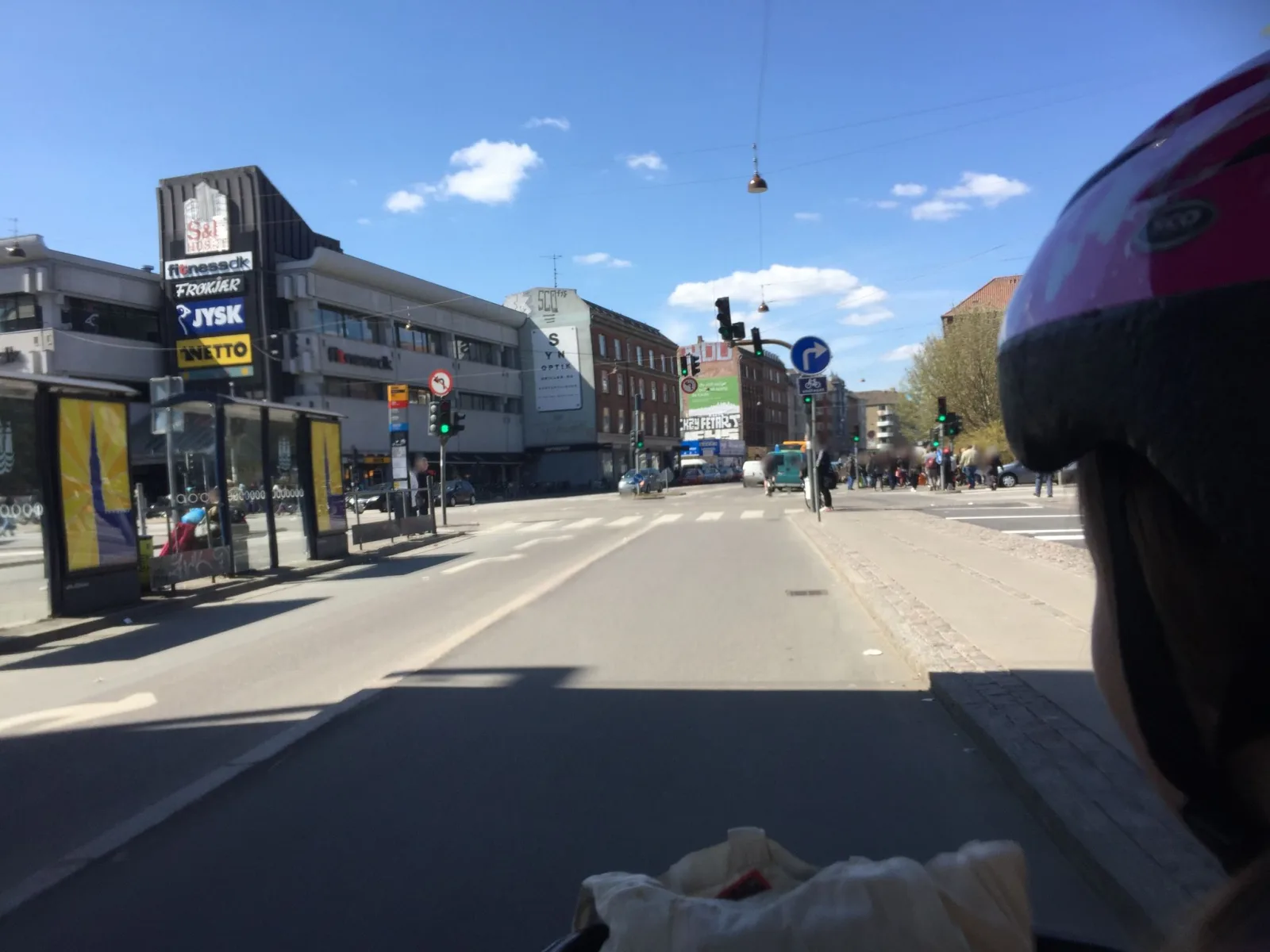 Mapillary-foto nær Falafelo