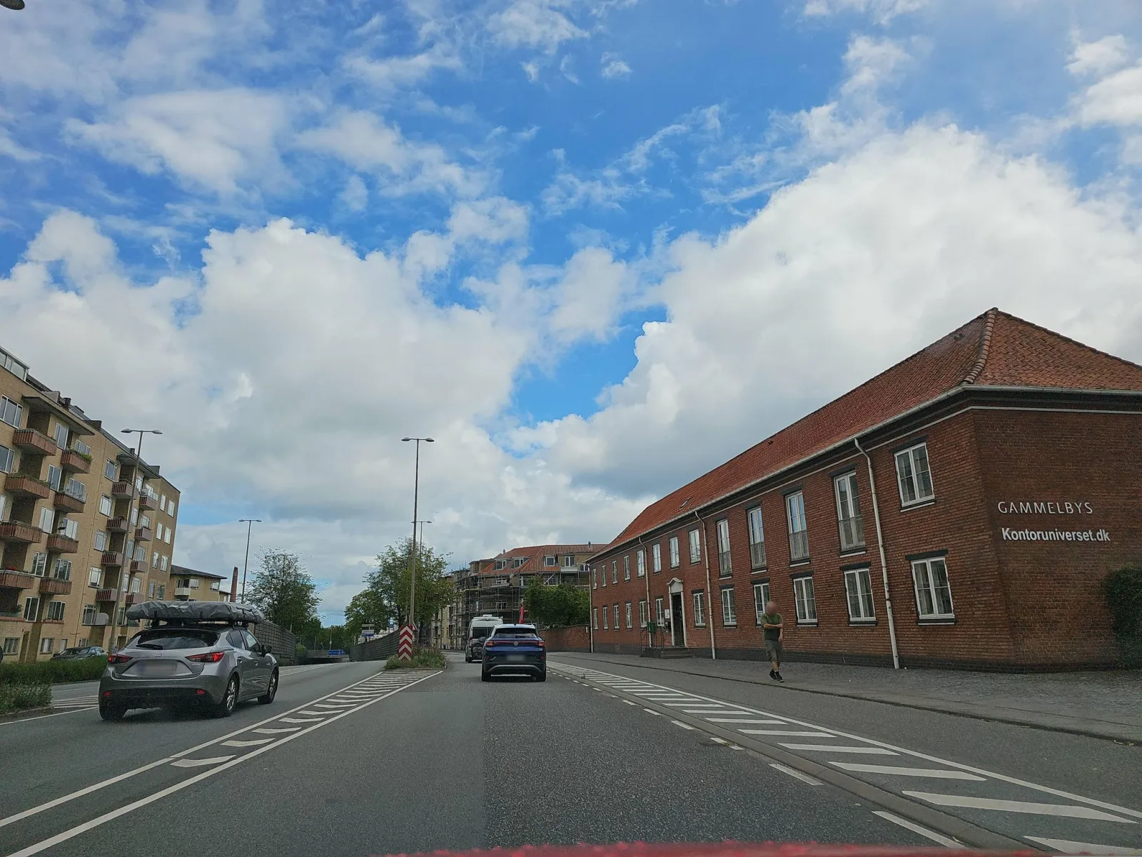 Mapillary-Foto in der Nähe von Marselis Pizzeria Og Sandwich