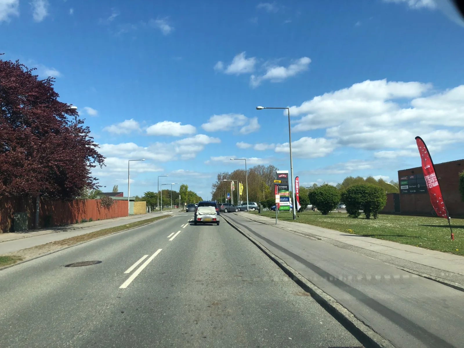 Mapillary-foto nær Fish Sushi