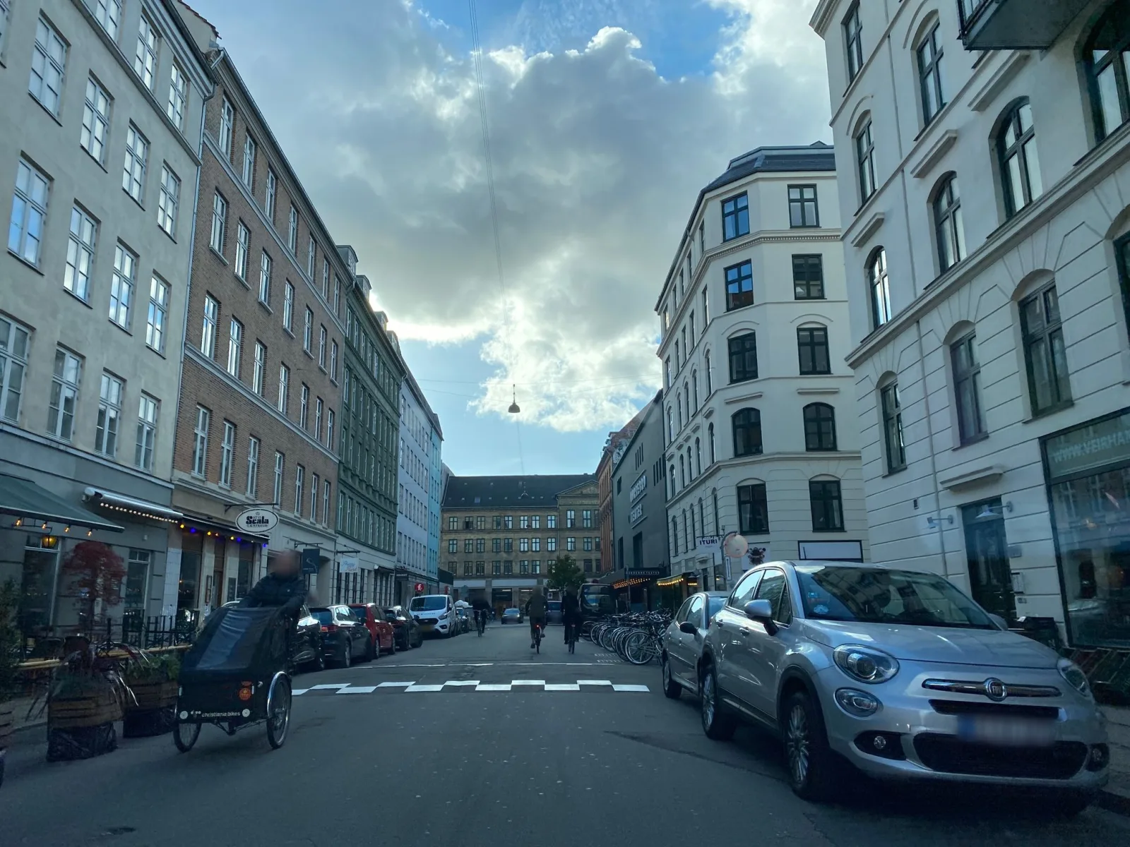 Mapillary-Foto in der Nähe von Flavour Bastards