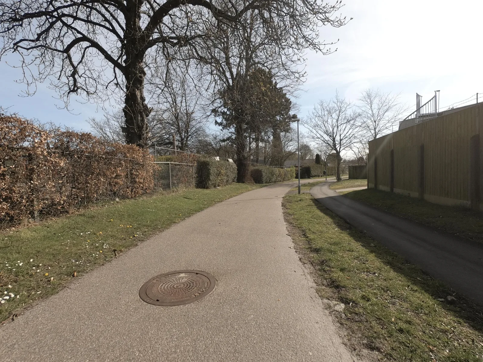 Mapillary-Foto in der Nähe von Fløng Pizzaria