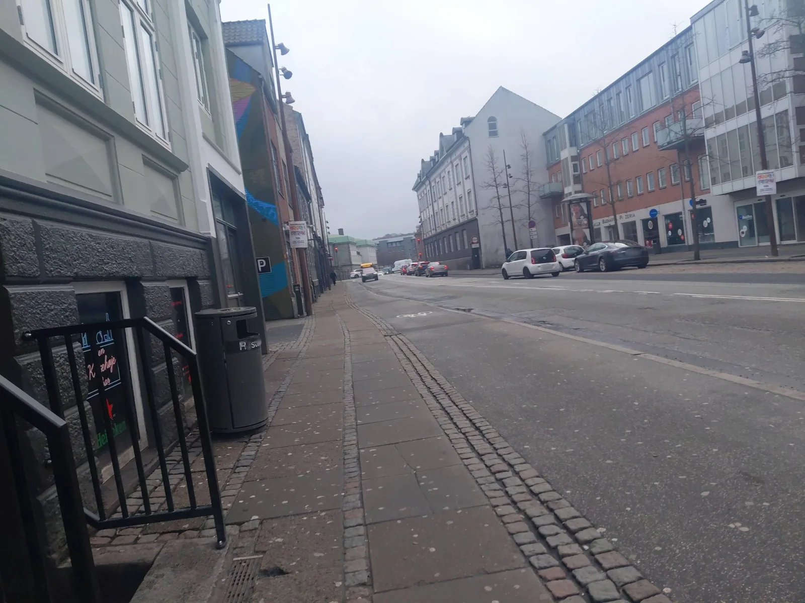 Mapillary-Foto in der Nähe von Natgrillen