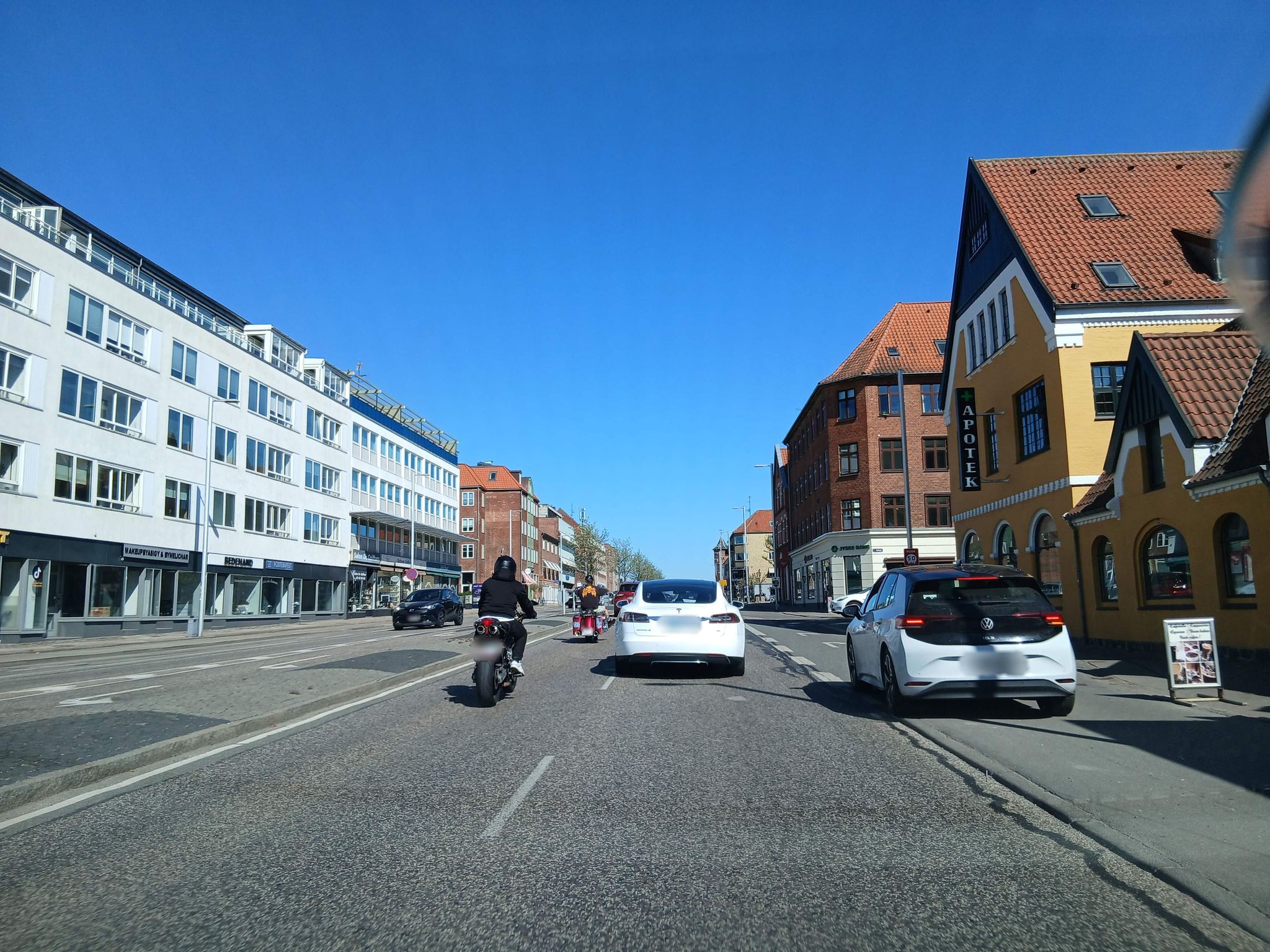 Mapillary-foto nær French Chicken