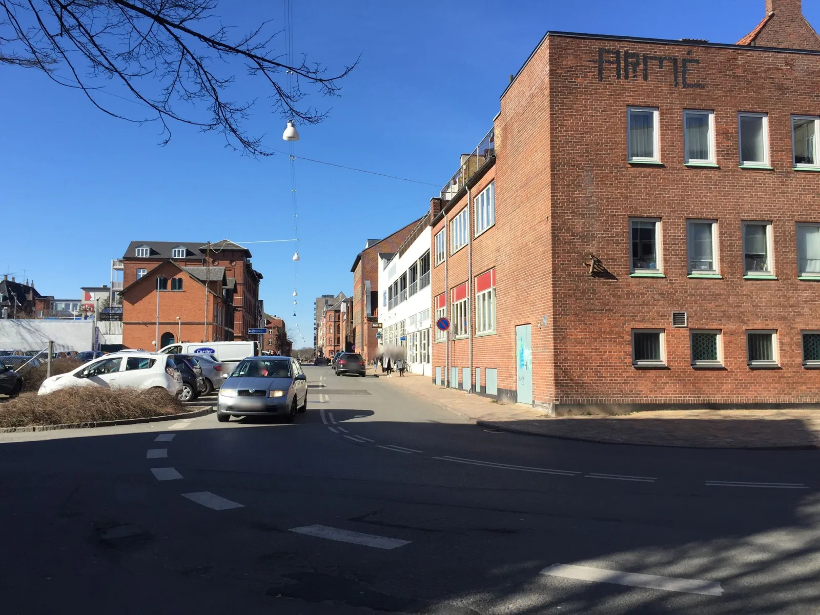 Mapillary-Foto in der Nähe von Oriental Barbecue House