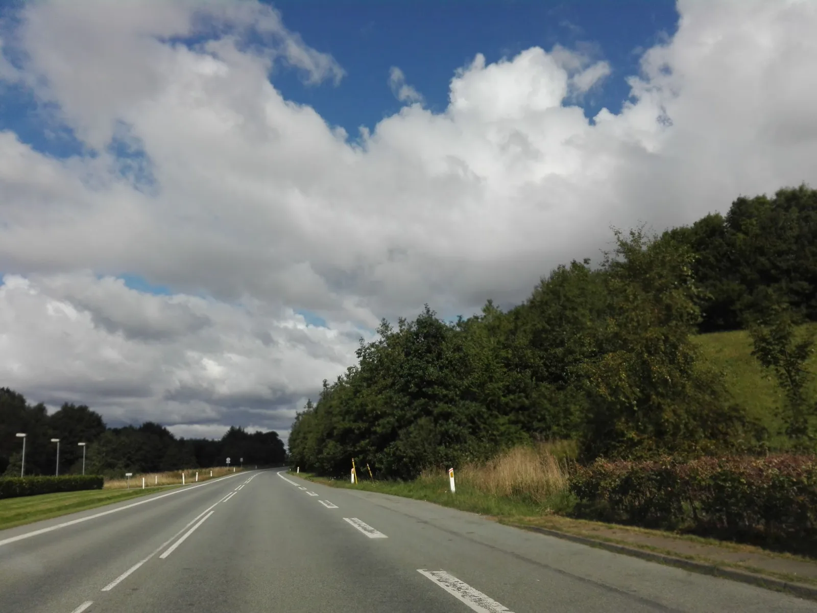Mapillary-Foto in der Nähe von Nilles kro