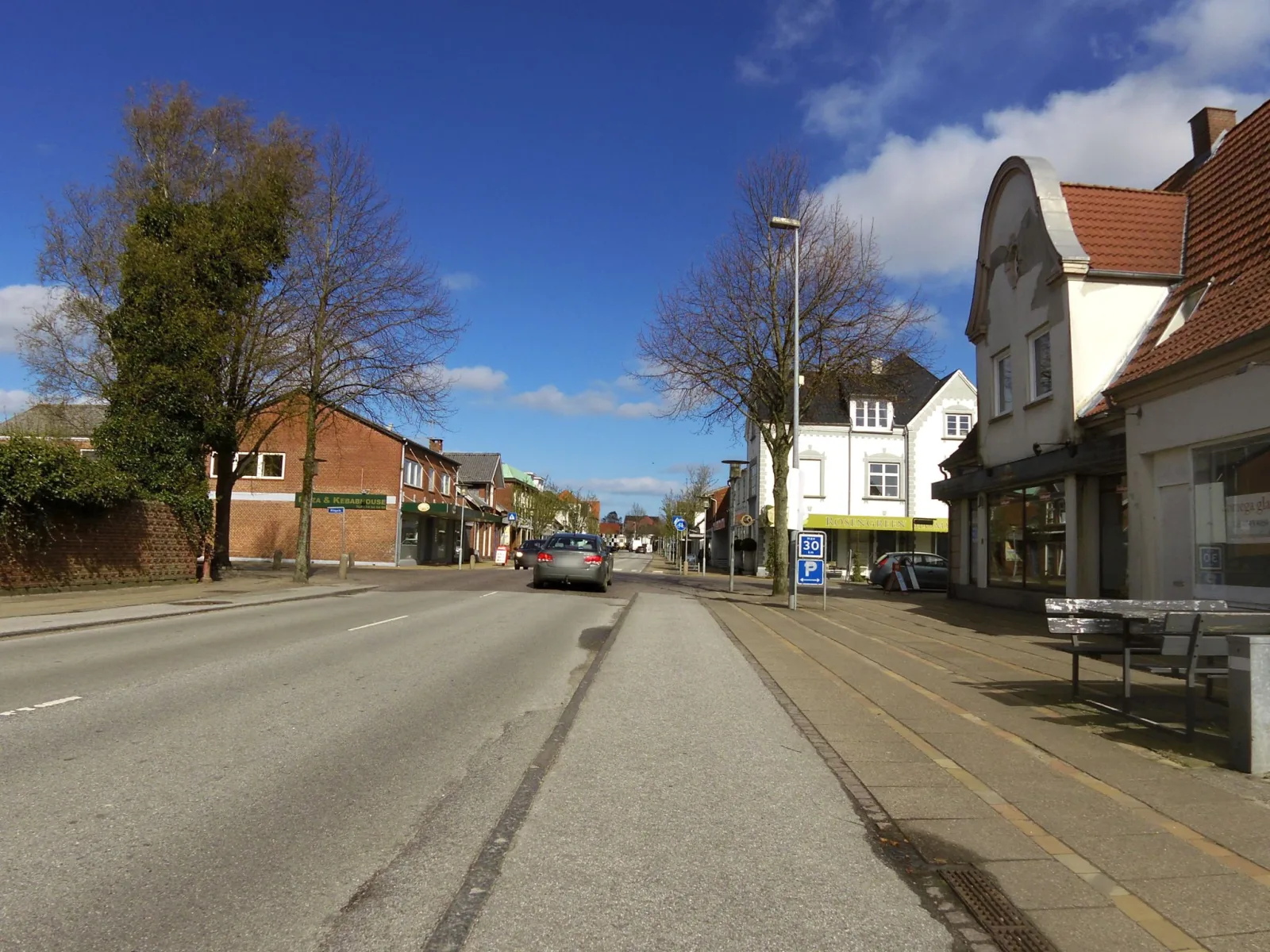 Mapillary-Foto in der Nähe von Phunky