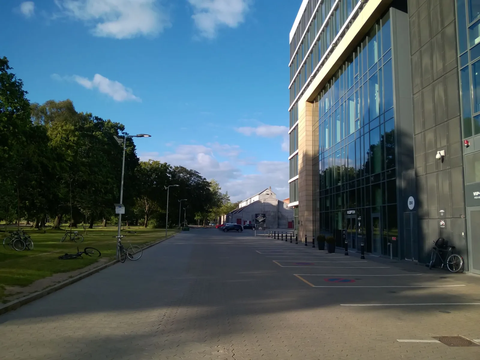 Mapillary-foto nær Geranium