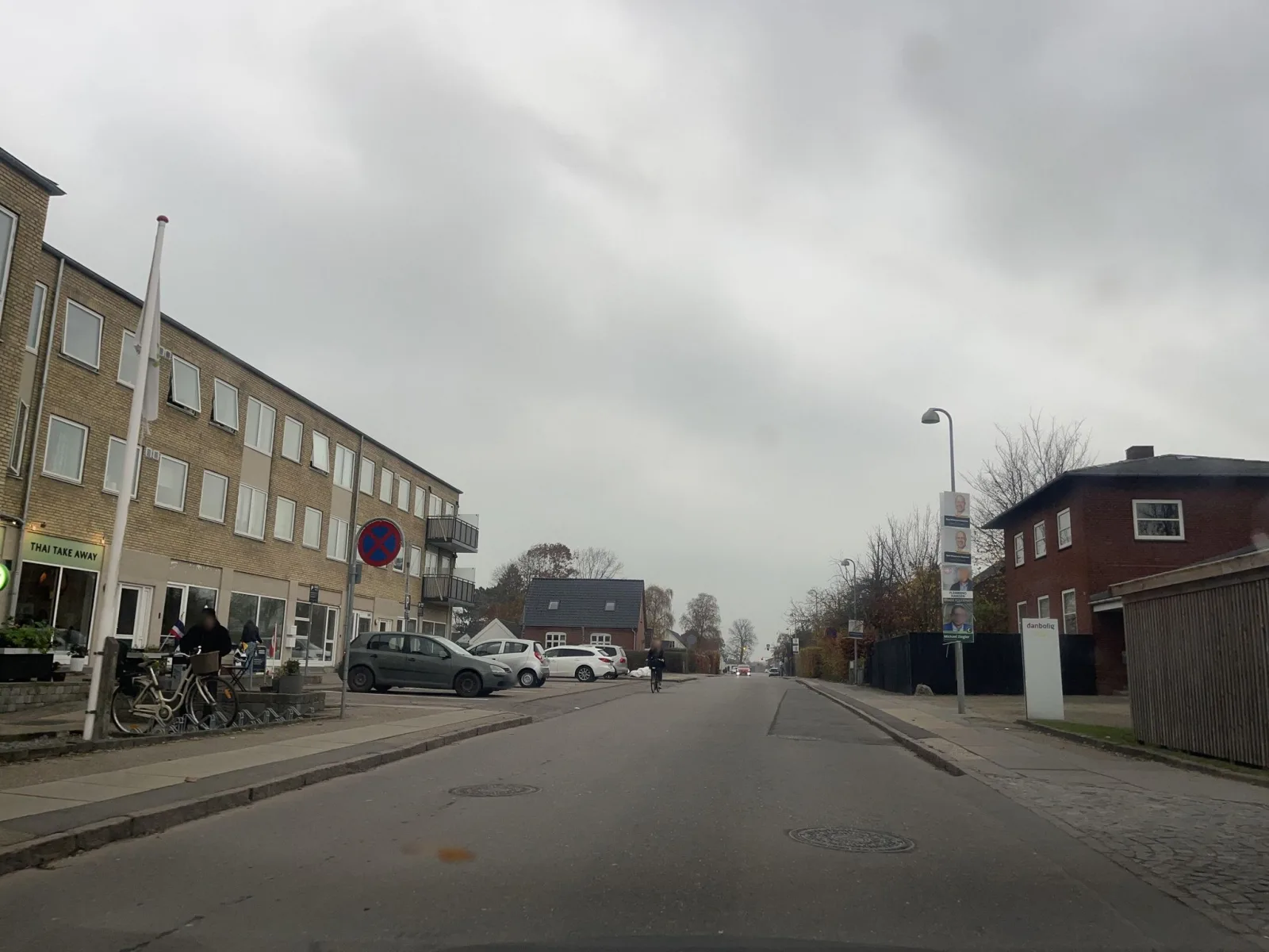 Mapillary-Foto in der Nähe von Giin Dee