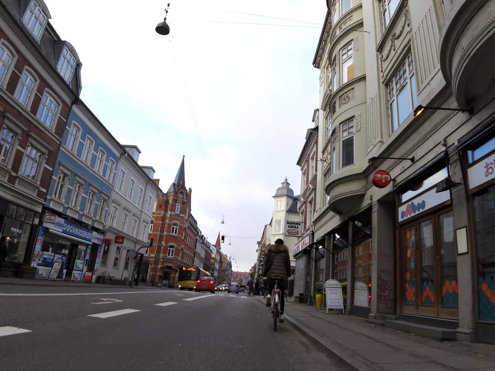 Mapillary-Foto in der Nähe von Phở Oishii