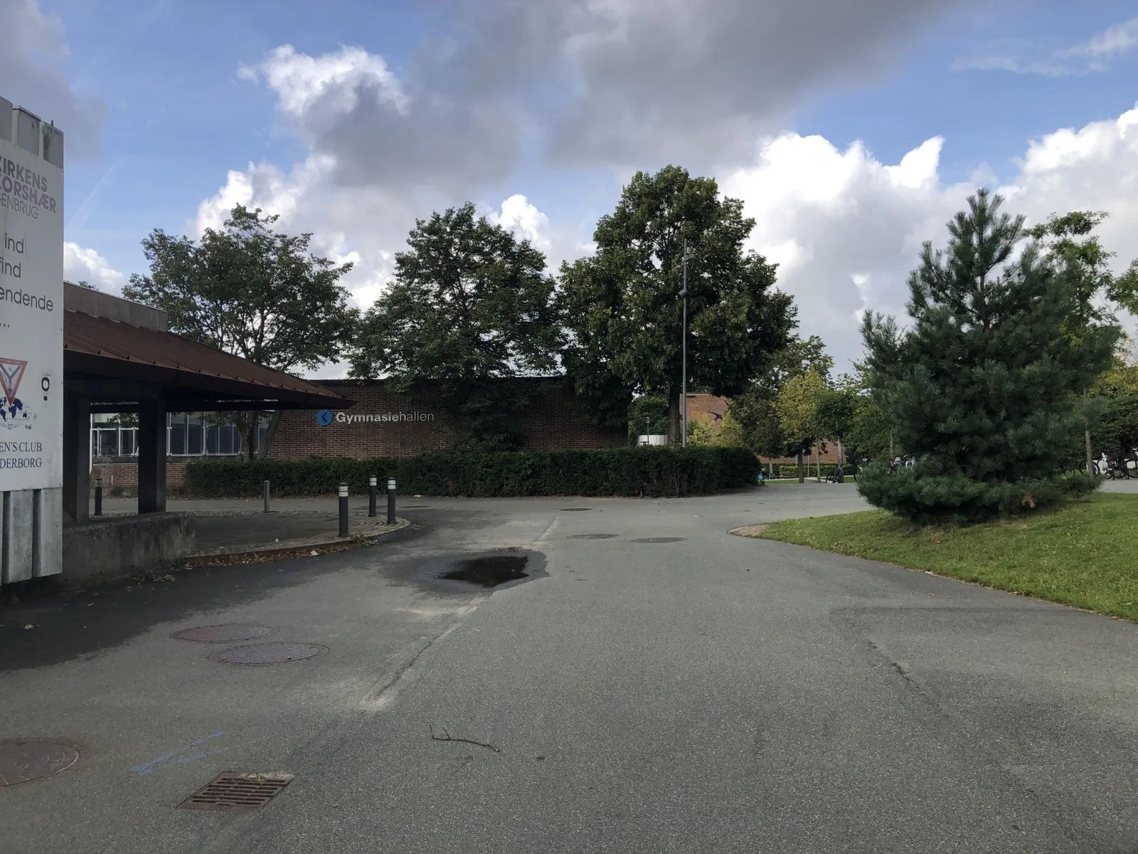 Mapillary-Foto in der Nähe von Piccolo Pizza