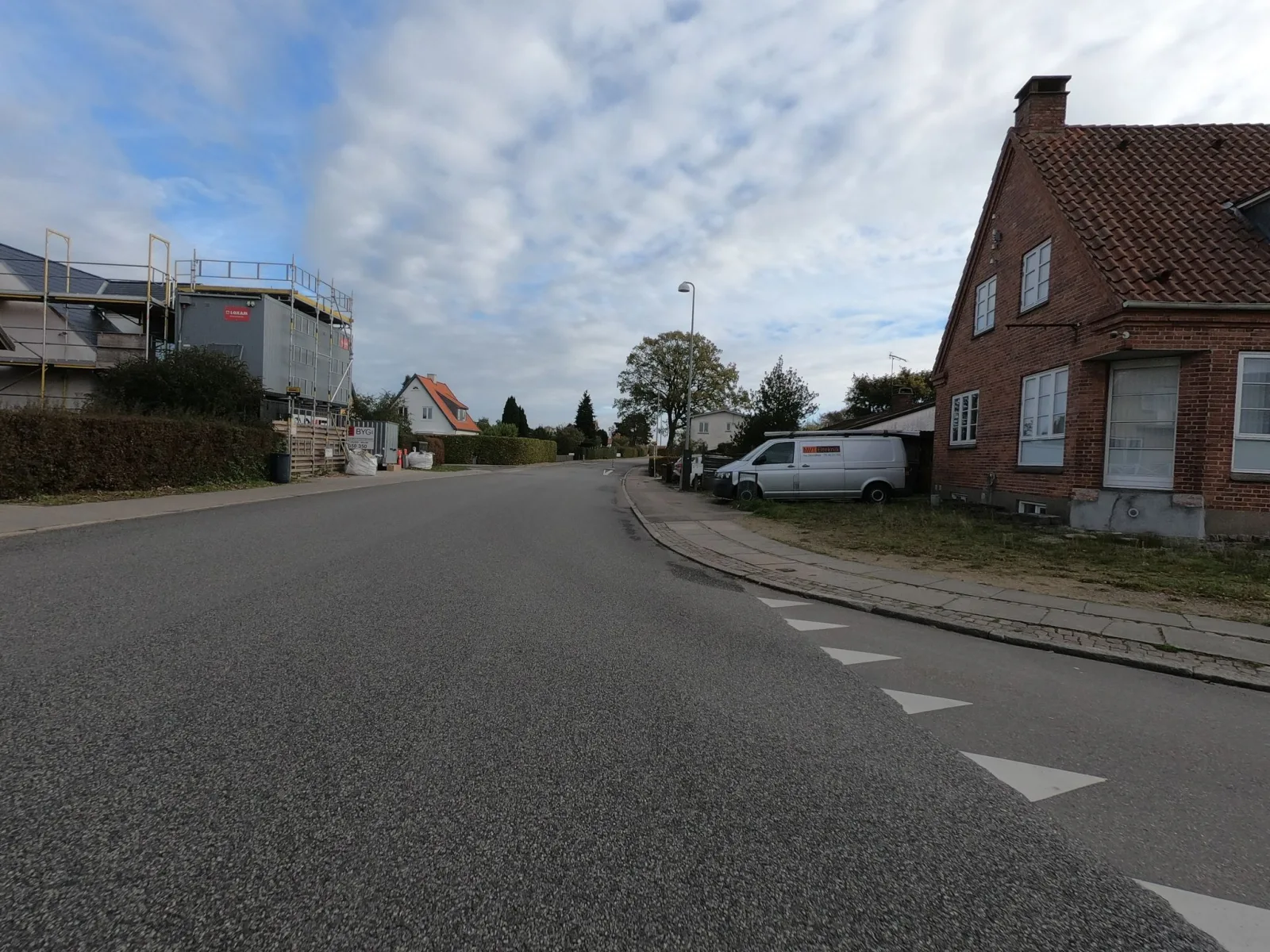 Mapillary-Foto in der Nähe von Grønnevang Pizzeria & Grillhus