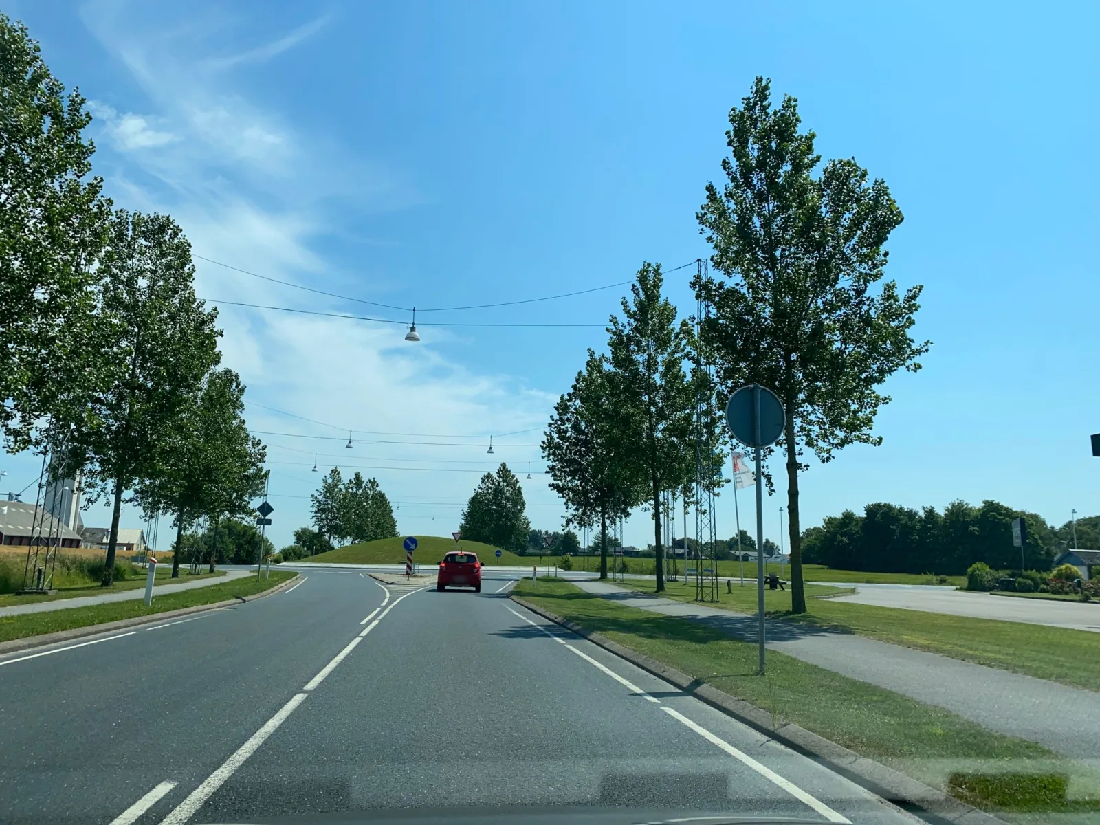 Mapillary-Foto in der Nähe von Q8 Grillen Ullerup