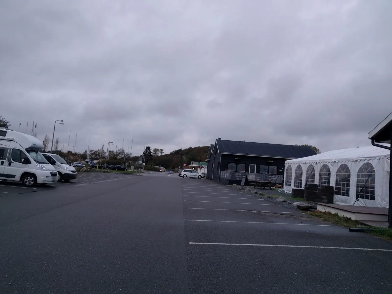 Mapillary-Foto in der Nähe von Restaurant Cozy