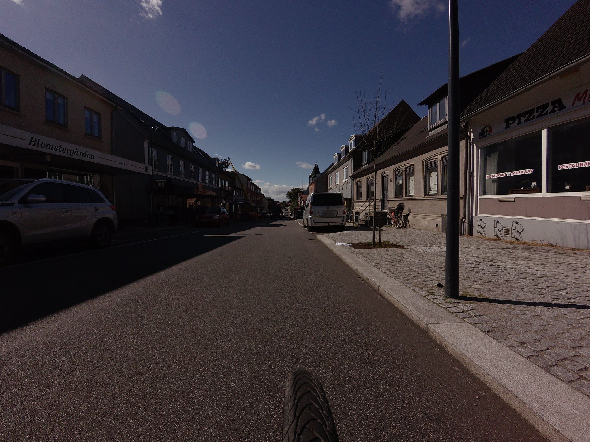 Mapillary-foto nær Pizza master