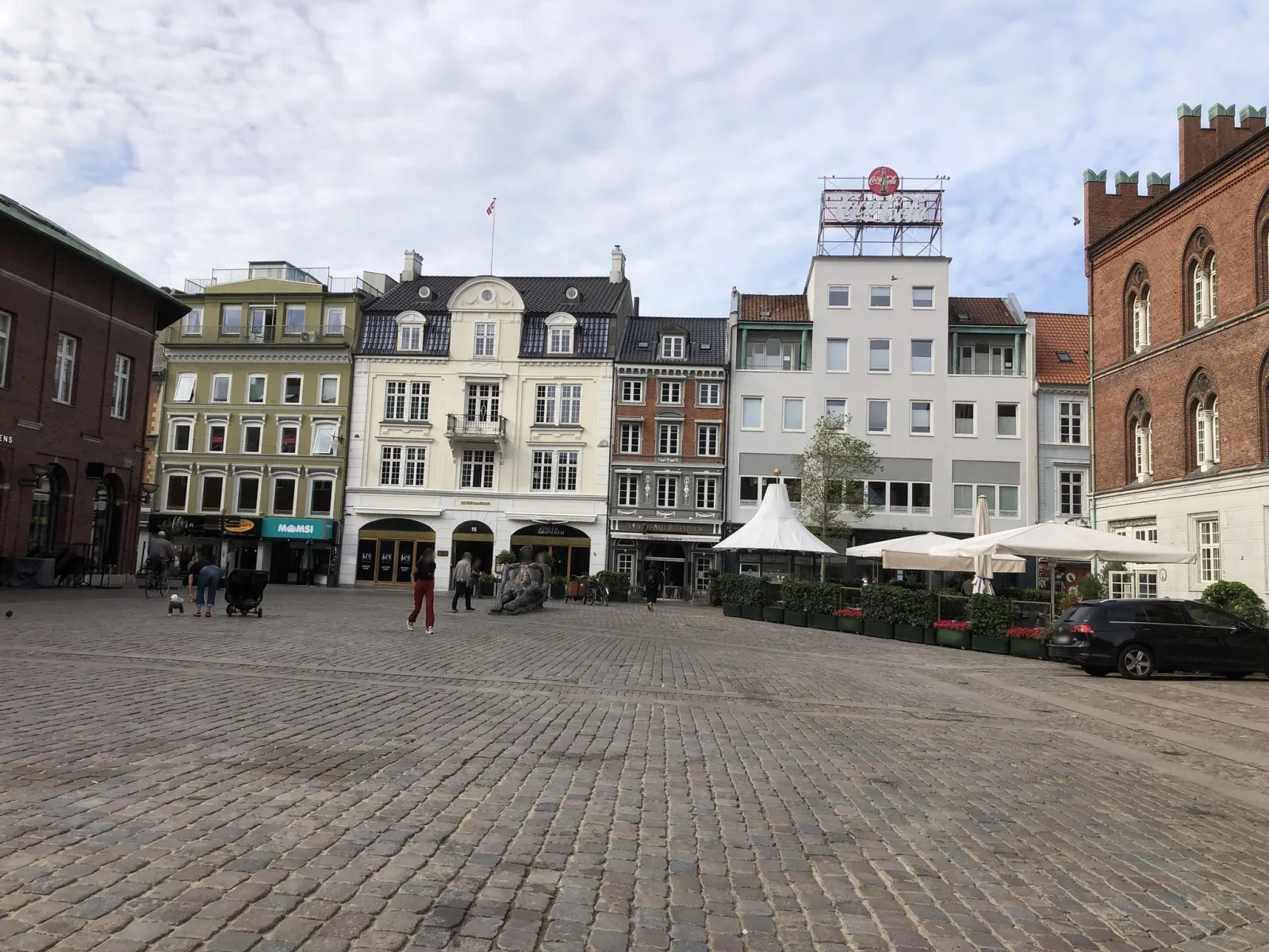 Mapillary-foto nær Restaurant Første
