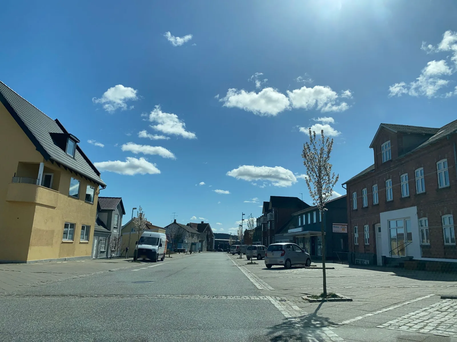 Mapillary-Foto in der Nähe von Pizza Pinocchio