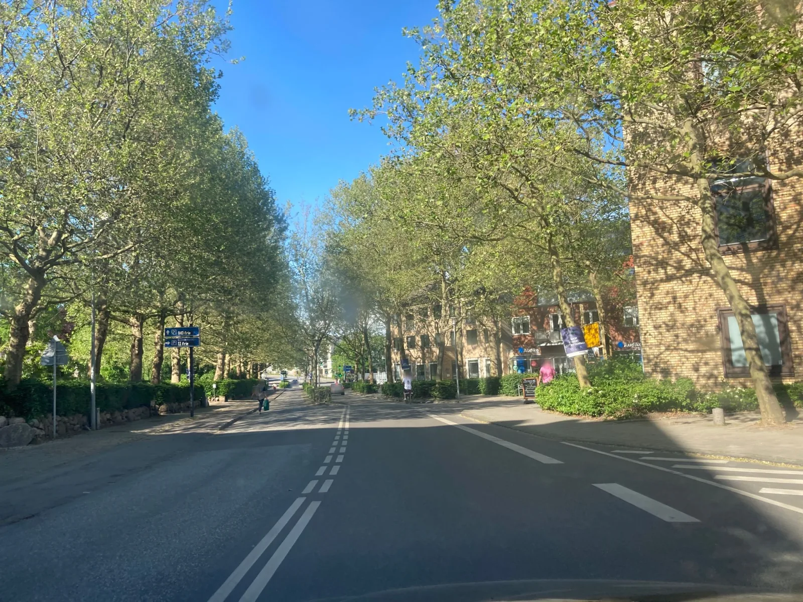 Mapillary-foto nær Hanzō Lyngby