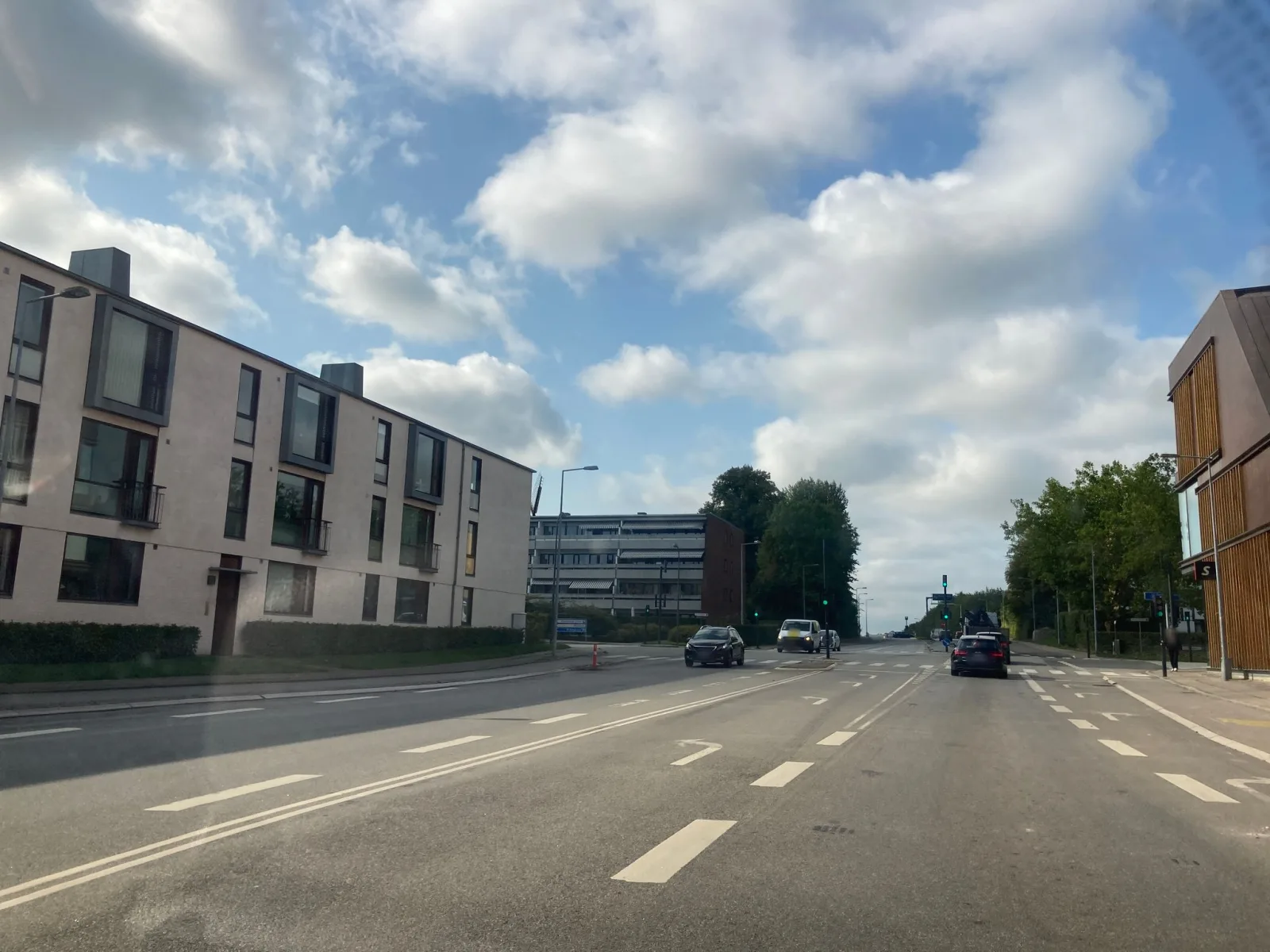 Mapillary-foto nær Happy Bomí