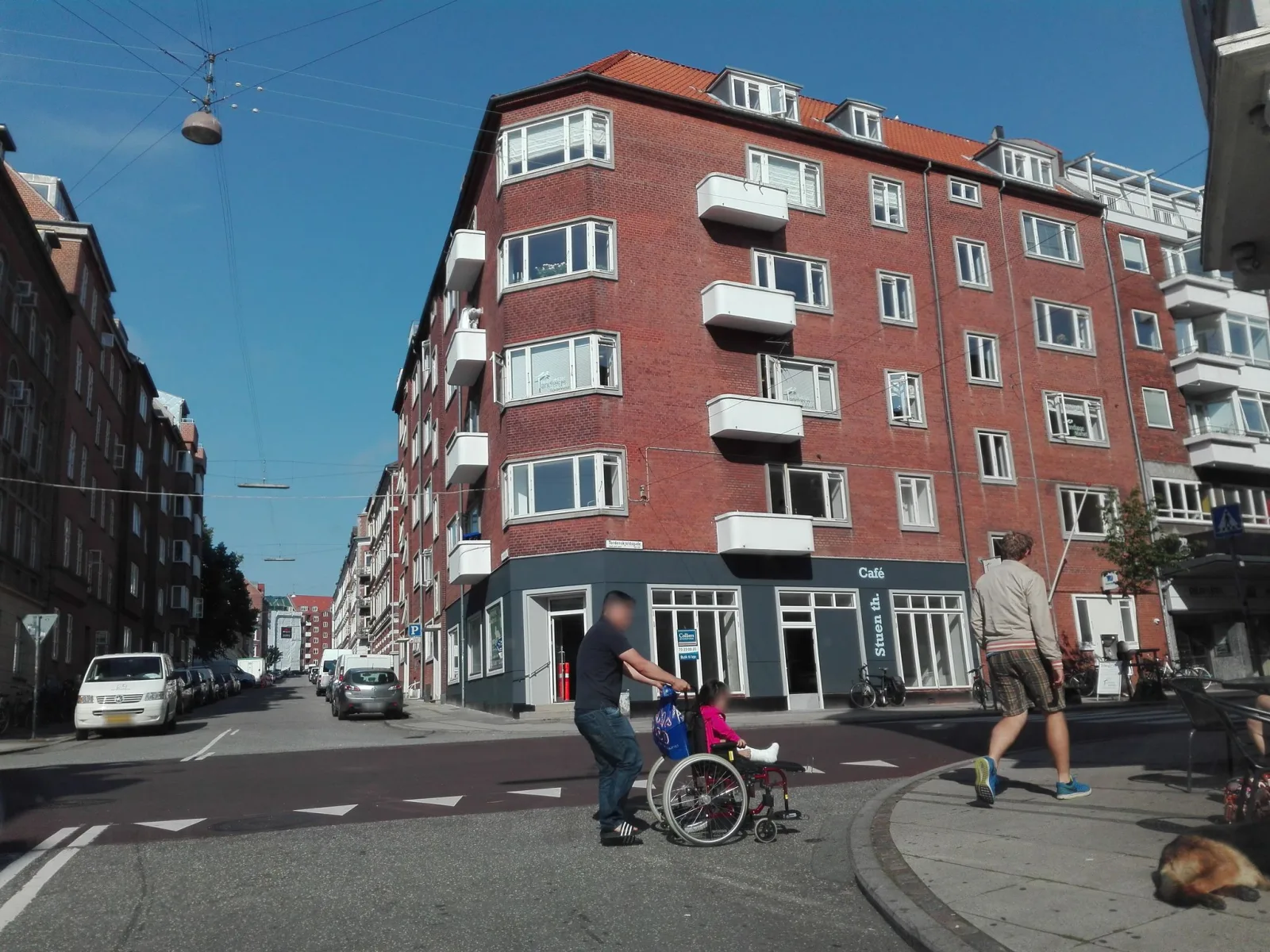 Mapillary-Foto in der Nähe von Pronto Pizza & Grill Trøjborg